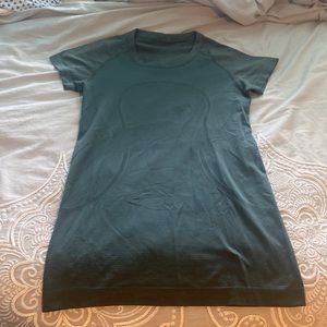 Lululemon swiftly tech short sleeve shirt